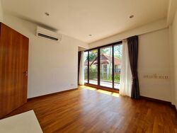Lornie Road (D11), Terrace #576985221